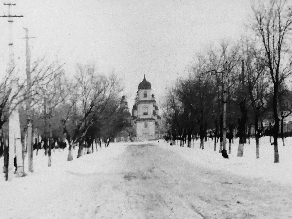 Фотографии Новомосковска, Троицкий собор зимой, 1968 год