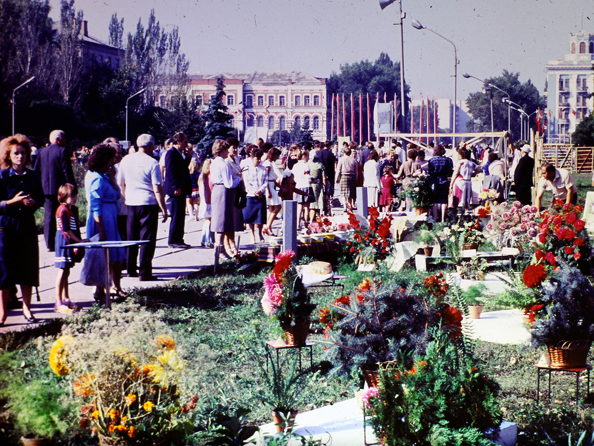 Фотографии Новомосковска, Площадь Ленина, праздник цветов, 1986 год